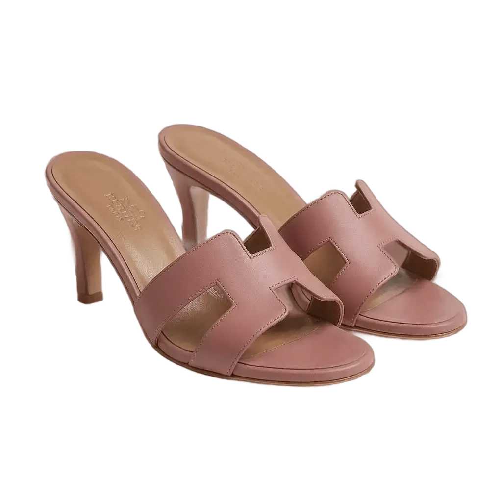 Professional suede revival for shoes in Bahrain