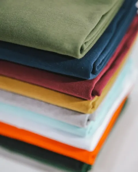 Premium wash & fold care for t-shirts & casualwear in Bahrain
